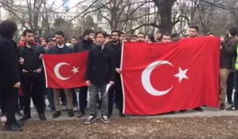 sarajevo-protest-ambasada-holandije.jpg