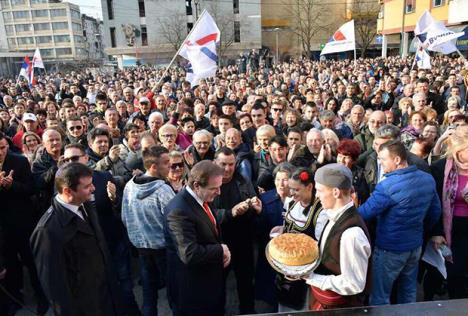 miting-sns-curpija-bogoljub-karic.jpg