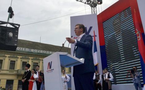 aleksandar-vucic-sns-novi-sad.jpg