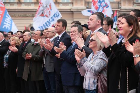 aleksandar-vucic-sns-miting-novi-sad.jpg