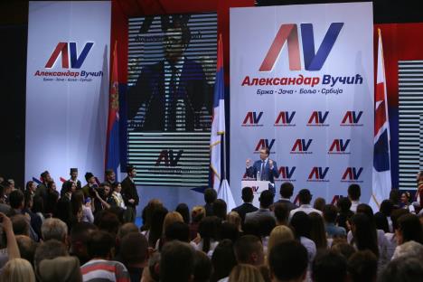 aleksandar-vucic-sns-miting-kraljevo.jpg