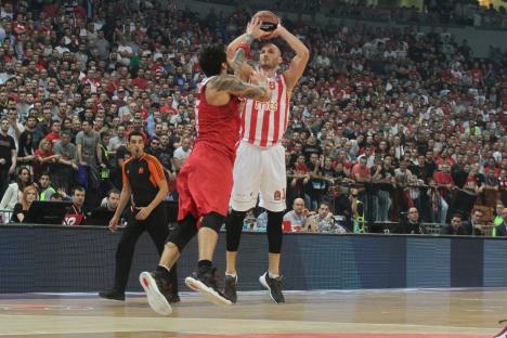 crvena-zvezdaolimpijakos-evroliga.jpg