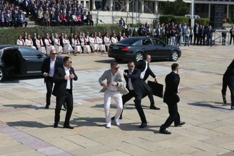 policija-svecana-promocija-novi-policajci-palata.jpg