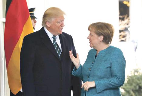 donald-tramp-angela-merkel-gerhard-sreder-sad-nato.jpg