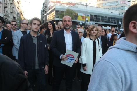 miting-sasa-jankovic-trg-republike.jpg