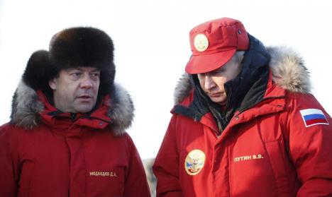 vladimir-putin-i-dmitrij-medvedev-arktik.jpg