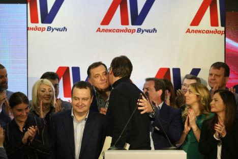 sns-aleksandar-vucic-vucic-izborni-stab-izbori.jpg