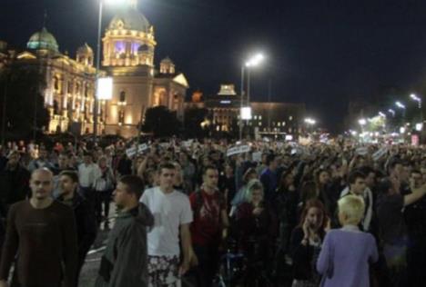 protesti-skupstina-izbori.jpg