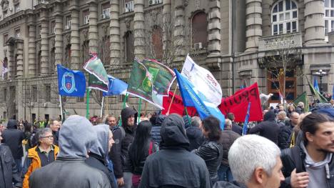 protest-studenti-vojska-policija-beograd.jpg