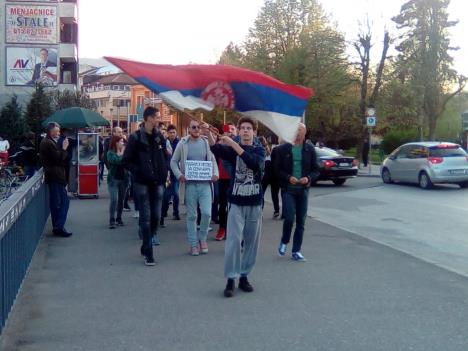 protest-loznica-09.04.2017.-.jpg