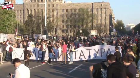 stop-diktaturi-protest-beograd-studenti-8.dan.jpg