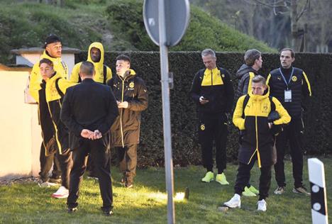 mark-batra-milos-jojic-dortmund-borusija-dortmund.jpg