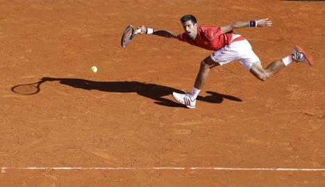 nole-fonet.jpg