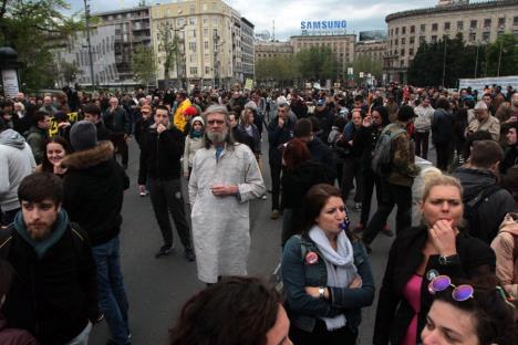 protest-16.dan-stop-diktaturi-protiv-diktature-beograd.jpg