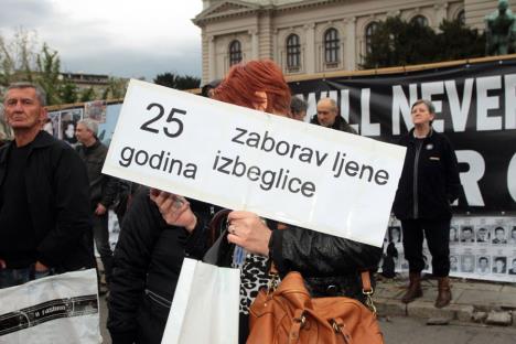 protest-16.dan-stop-diktaturi-protiv-diktature-beograd.jpg