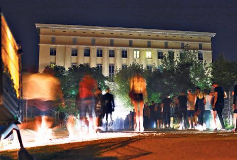 berlin-nocni-klub-berghajm-zurke.jpg