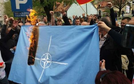 crna-gora-cetinje-opozicija-nato-protest.jpg