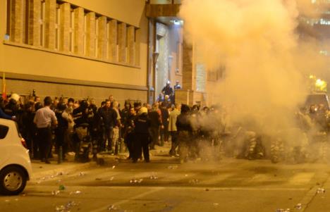 makedonija-sobranje-napad-skupstina-demonstranti.jpg