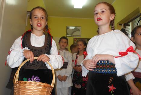 festival-narodne-tradicije-predskolaca-kikinda.jpg