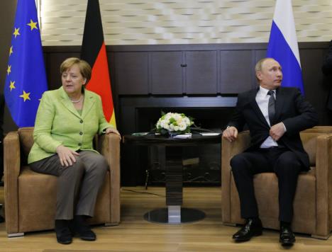 vladimir-putin-angela-merkel.jpg