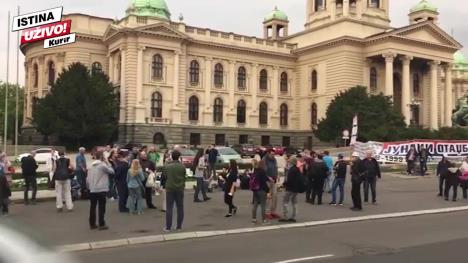 protest-31.dan-ispred-skupstine-okupljanje.jpg