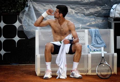 novak-djokovic-rim-go.jpg