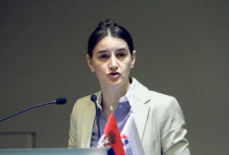 ana-brnabic-nagrada-duga-gejevi.jpg