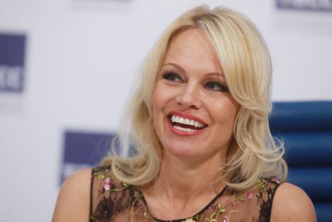 pamela-anderson.jpg