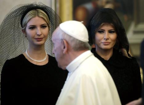 melanija-ivanka-papa.jpg