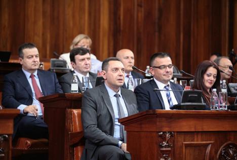 vulin-nedimovic-skupstina-parlament.jpg