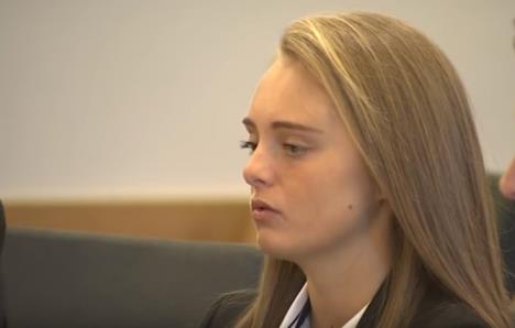 Mišel Karter na suđenju zbog samoubistva njenog dečka Konrada Roja III