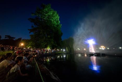 vodena-projekcija-dunavski-park.jpg