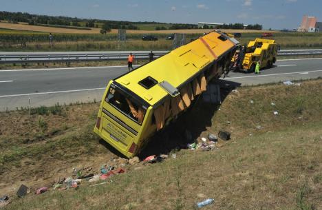 poljski-autobus-feketic-nesreca-foto-tanjug-dimitrije-goll-3.jpg