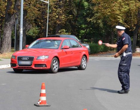 vozacki-ispit-saobracajna-policija-foto-fonet-mup.jpg