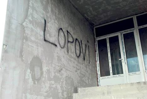 0407-lopovi.jpg