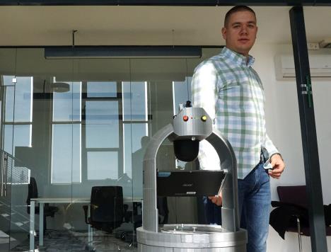 robot-nis-centar-za-robotiku-foto-beta-sasa-ordevic-3.jpg