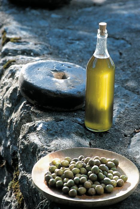 oil-and-olives.jpg