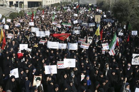 iran-protest-30121701.jpg