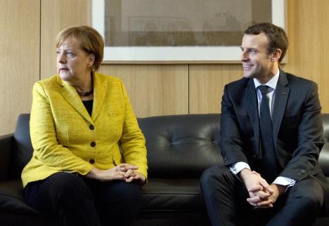 epa-virgina-maylo-pool-merkel-macron.jpg