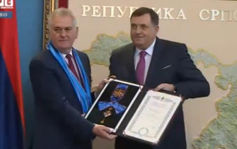 dodik3.jpg