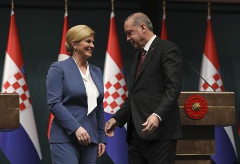 ap-kolinda01.jpg