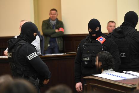 salah-abdeslam-u-sudnici01.jpg