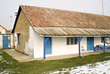 1207-stanisic-fudbalski-stadion-stanisic-gde-se-dogodilo-ubistvo.jpg