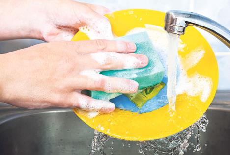 stockphotocleaningdishwarekitchensinkspongewashingdish55760647.jpg