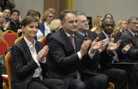 brnabic-vlahovic-zatvaranje-kopaonik-biznis-forum-foto-tanjug-rade-prelic.jpg