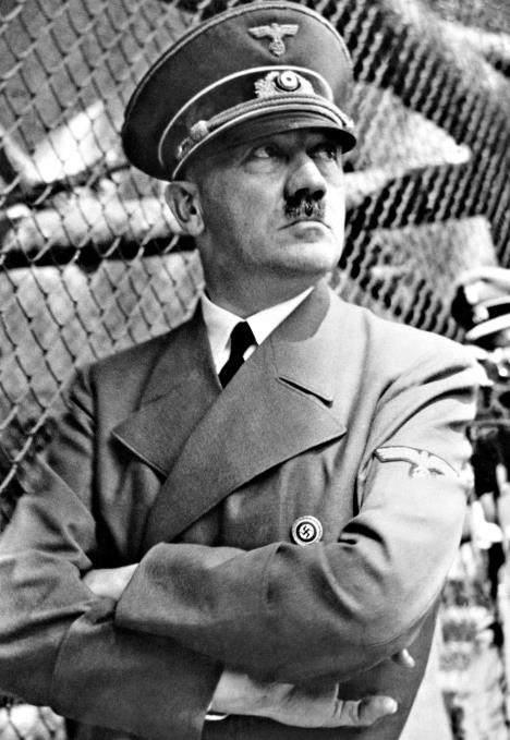 stockphotoadolfhitlercalates252142192.jpg