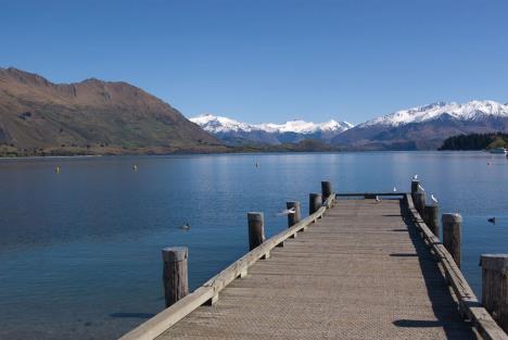 pejzaž Novi Zeland, vodena površina i planine