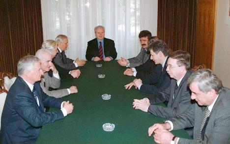 milosevic-bulatovic-epa.jpg