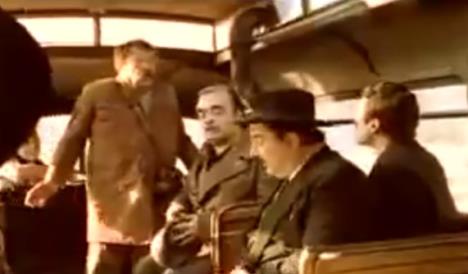 Kadrovi iz filma Ko to tamo peva