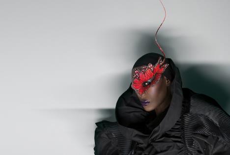 grace-jones-photo-andrea-klarin.jpg